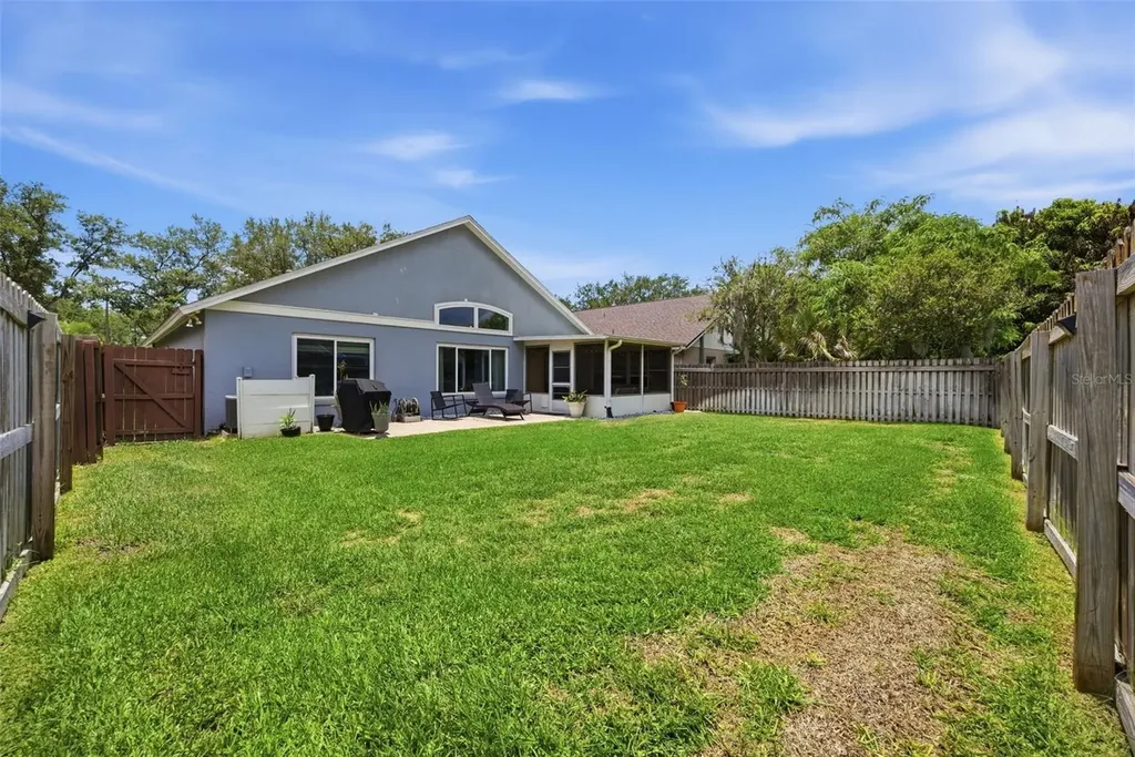12327 Glenfield Avenue Tampa FL 33626