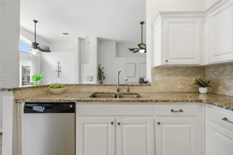 12327 Glenfield Avenue Tampa FL 33626