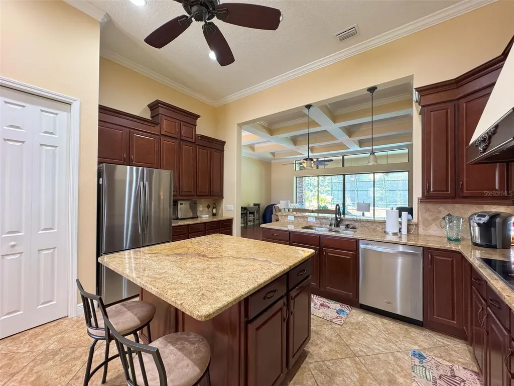 1024 W Beagle Run Loop Hernando FL 34442