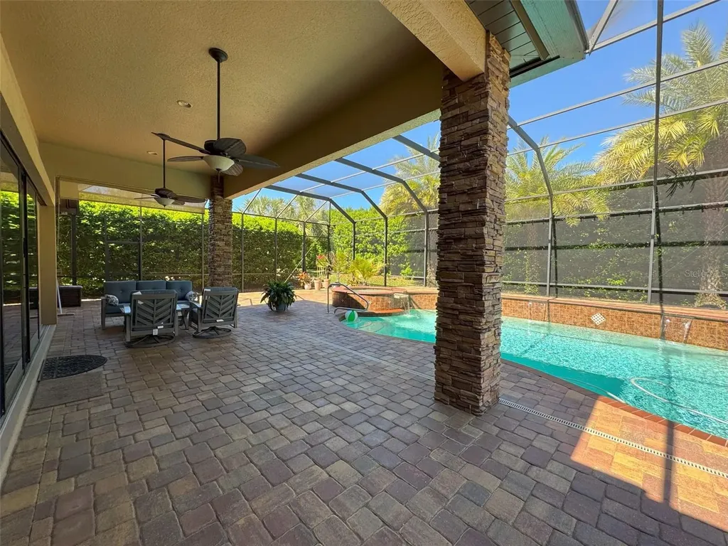1024 W Beagle Run Loop Hernando FL 34442