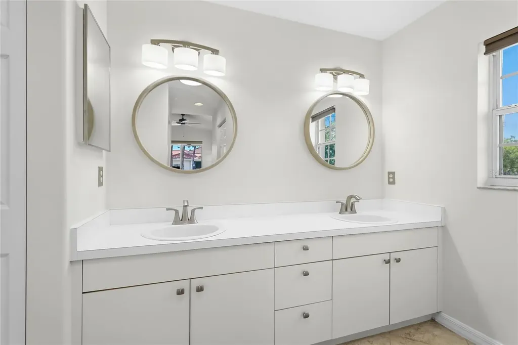 4244 Central Sarasota Parkway Sarasota FL 34238