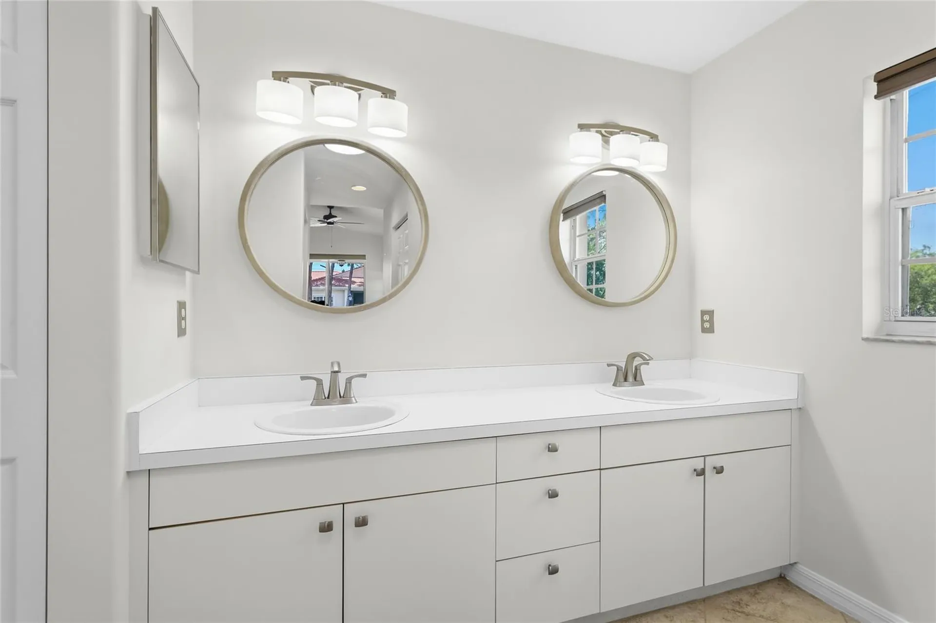 4244 Central Sarasota Parkway Sarasota FL 34238