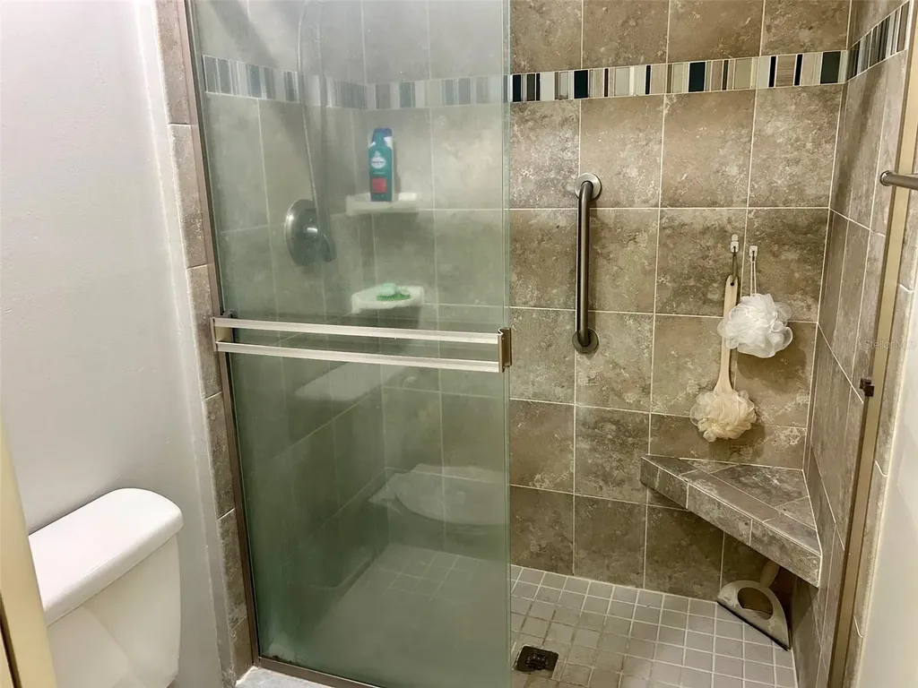 2572 Laurelwood Drive Clearwater FL 33763