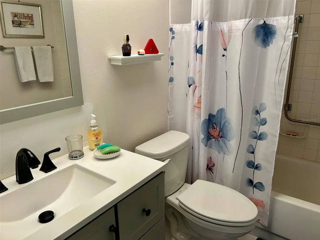 2572 Laurelwood Drive Clearwater FL 33763