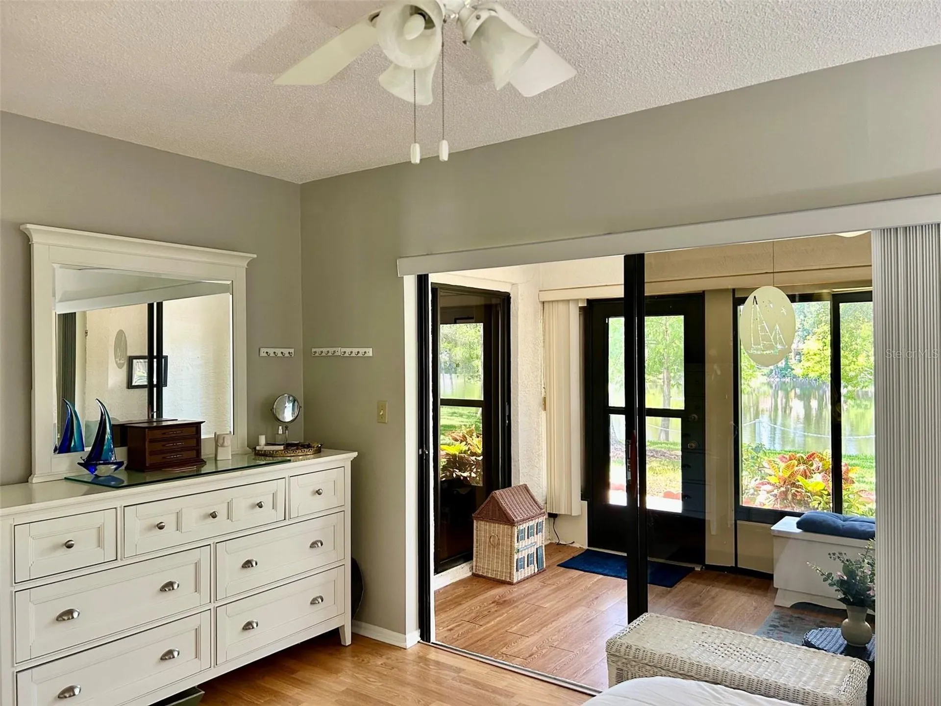 2572 Laurelwood Drive Clearwater FL 33763