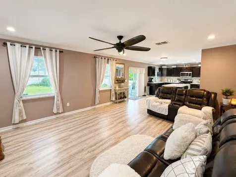 1852 Piedmont Court Mascotte FL 34753