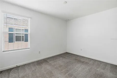 1124 Lakeshore Breeze Place Kissimmee FL 34747