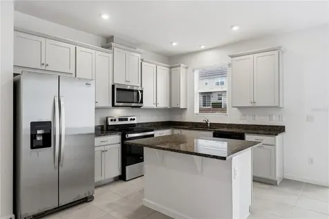1124 Lakeshore Breeze Place Kissimmee FL 34747