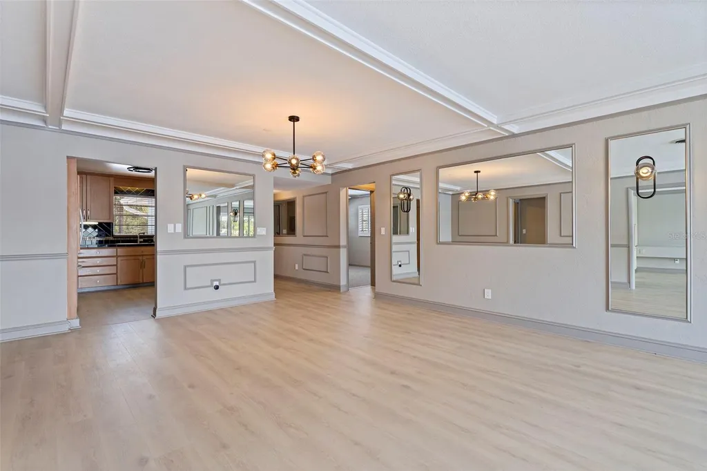 3717 46th Avenue S St Petersburg FL 33711