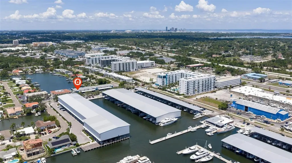 3717 46th Avenue S St Petersburg FL 33711