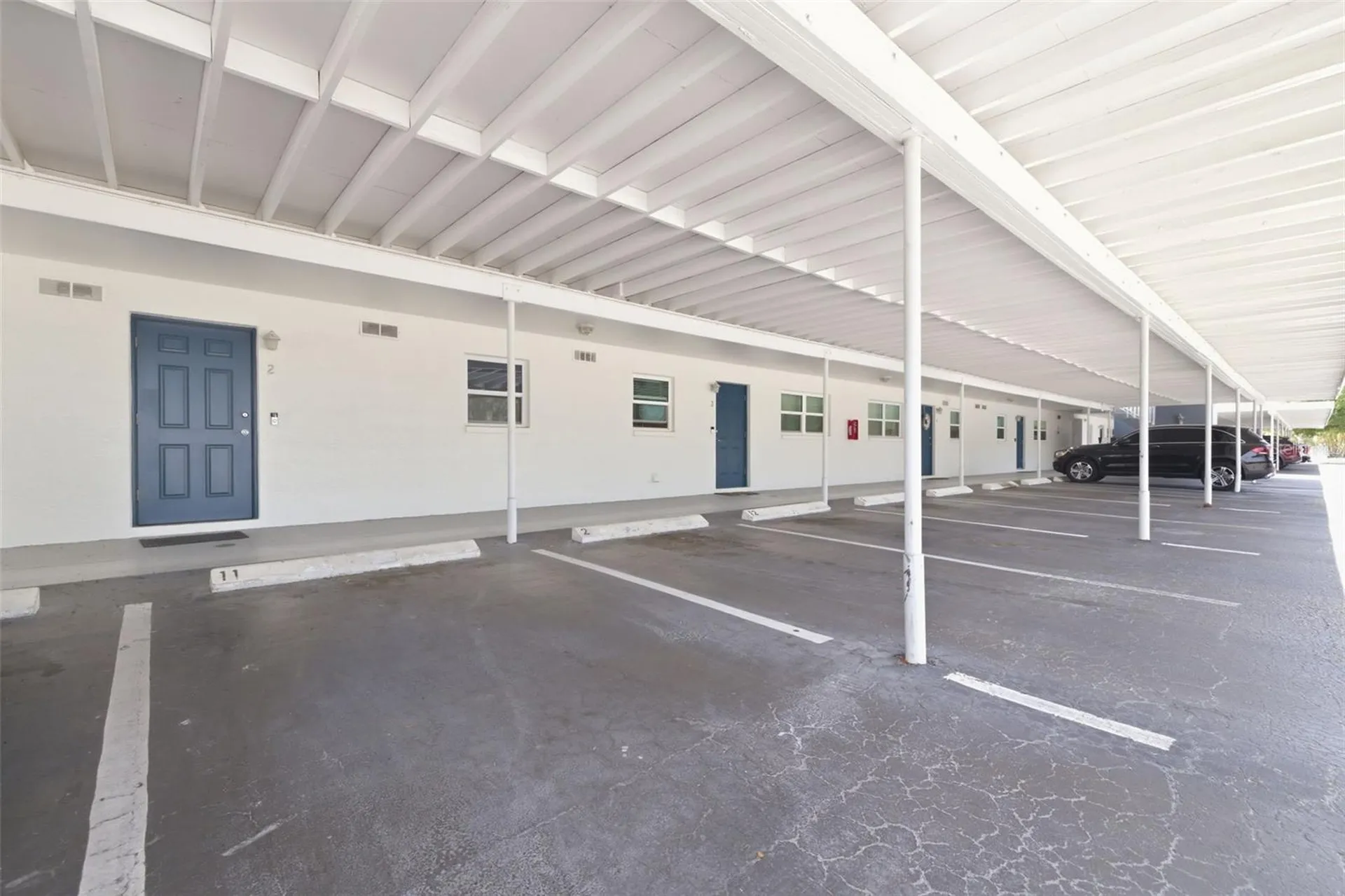 3717 46th Avenue S St Petersburg FL 33711