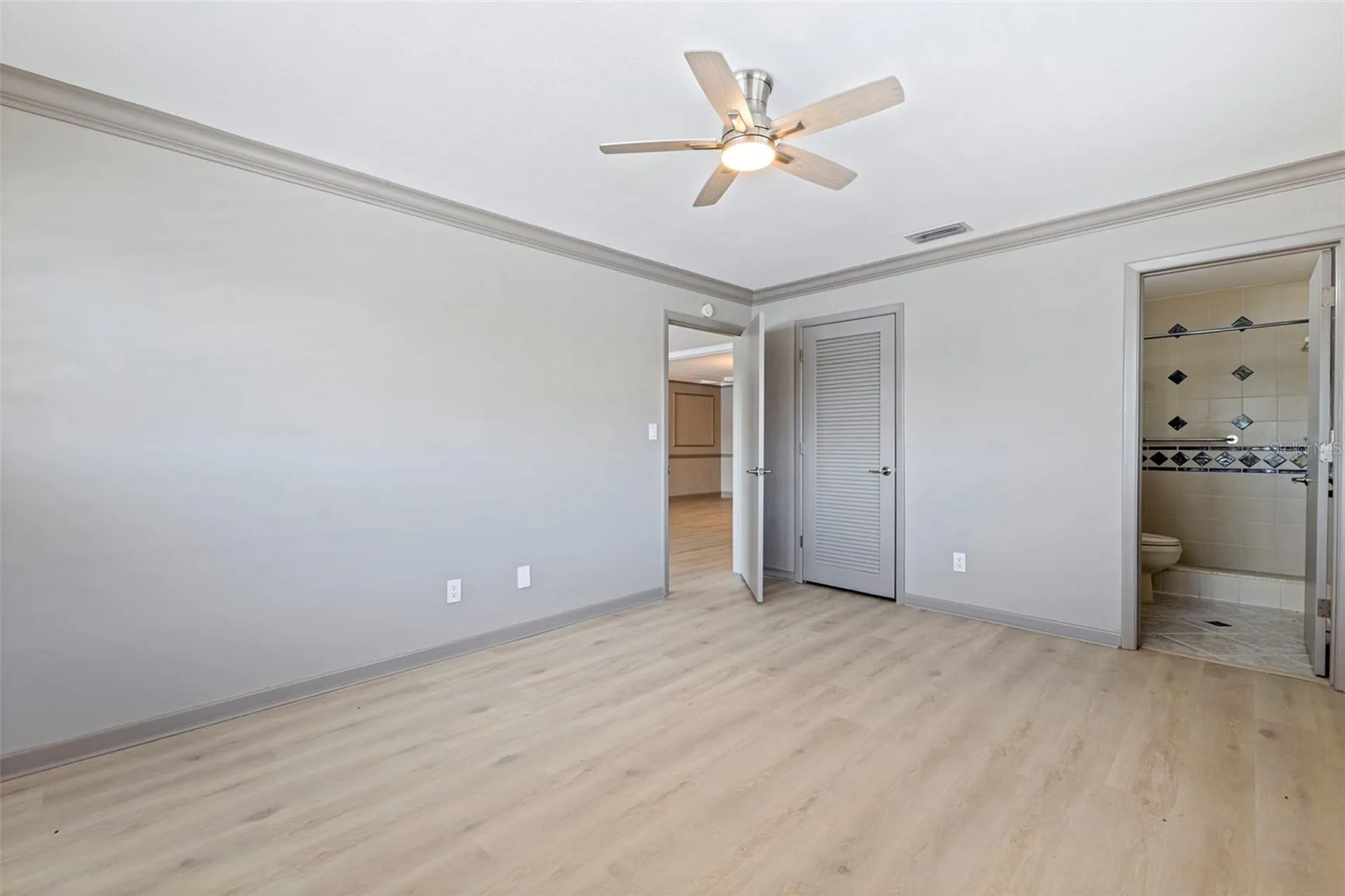 3717 46th Avenue S St Petersburg FL 33711