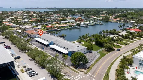 3717 46th Avenue S St Petersburg FL 33711