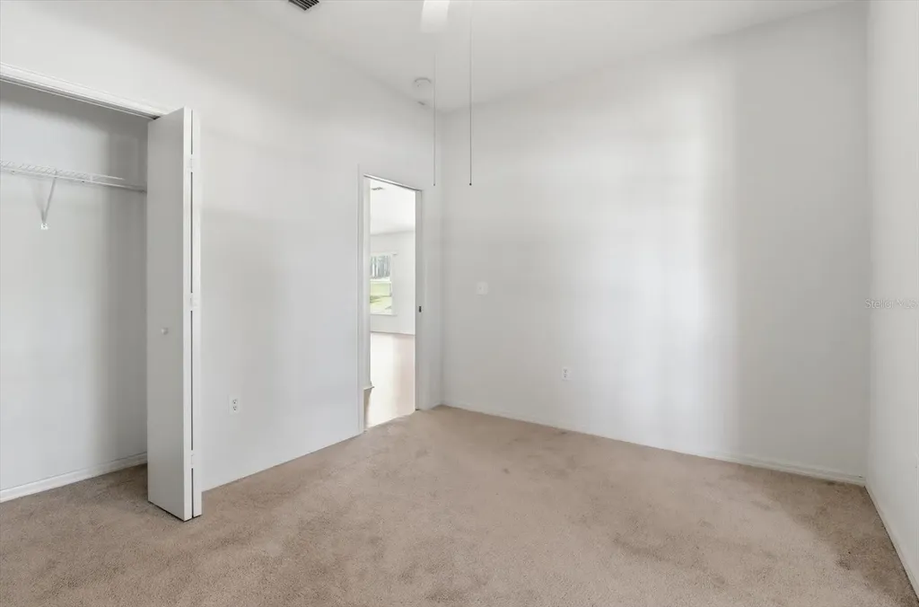 826 W Cockatiel Loop Hernando FL 34442