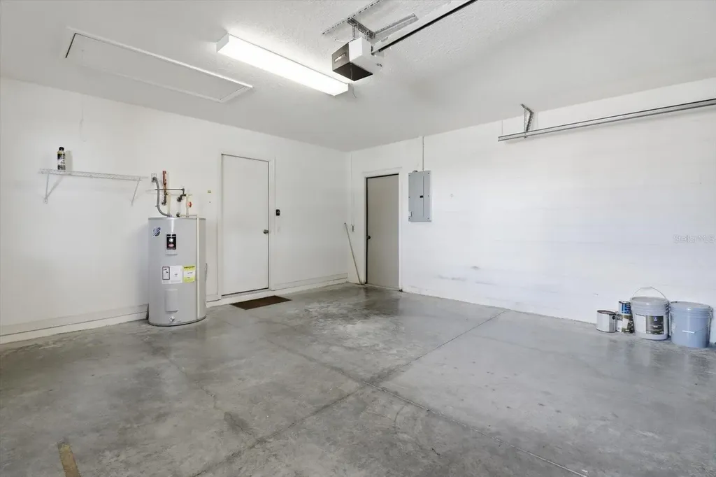 826 W Cockatiel Loop Hernando FL 34442