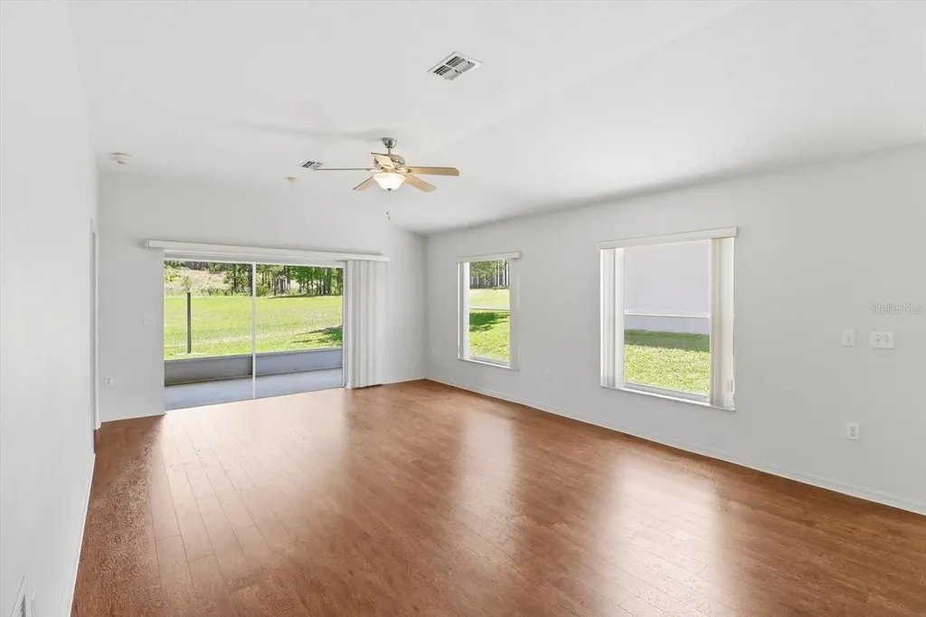 826 W Cockatiel Loop Hernando FL 34442