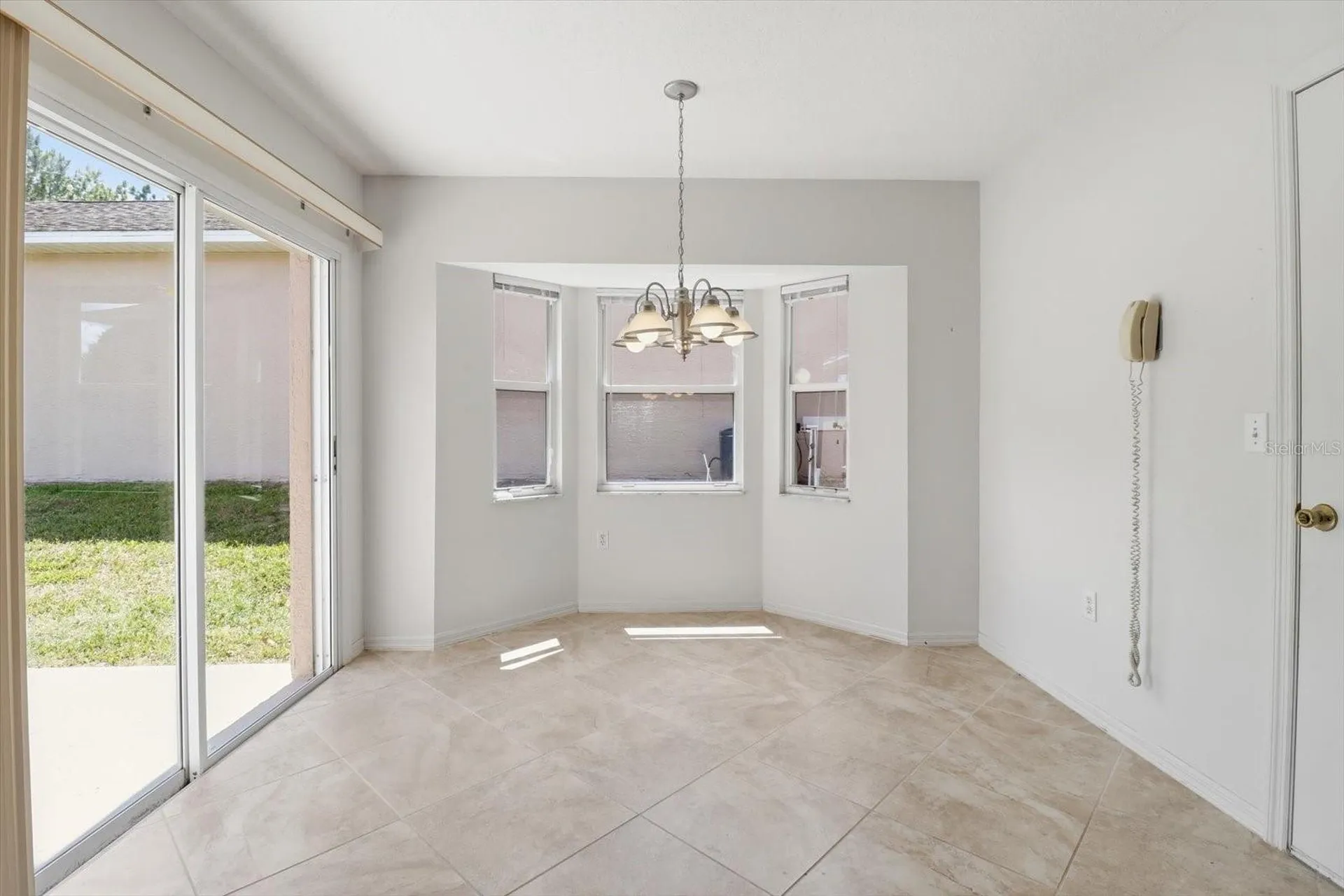 826 W Cockatiel Loop Hernando FL 34442