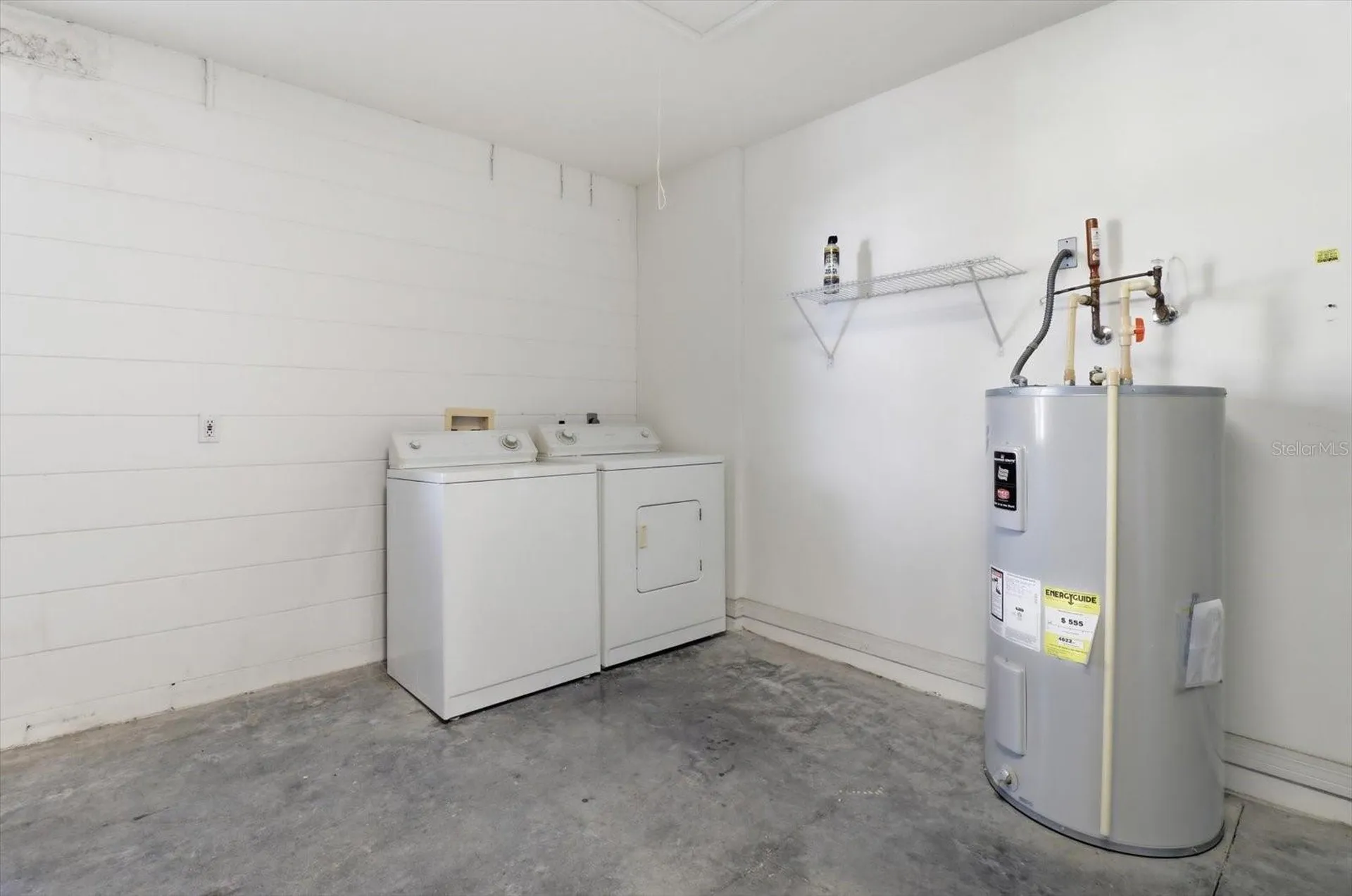826 W Cockatiel Loop Hernando FL 34442