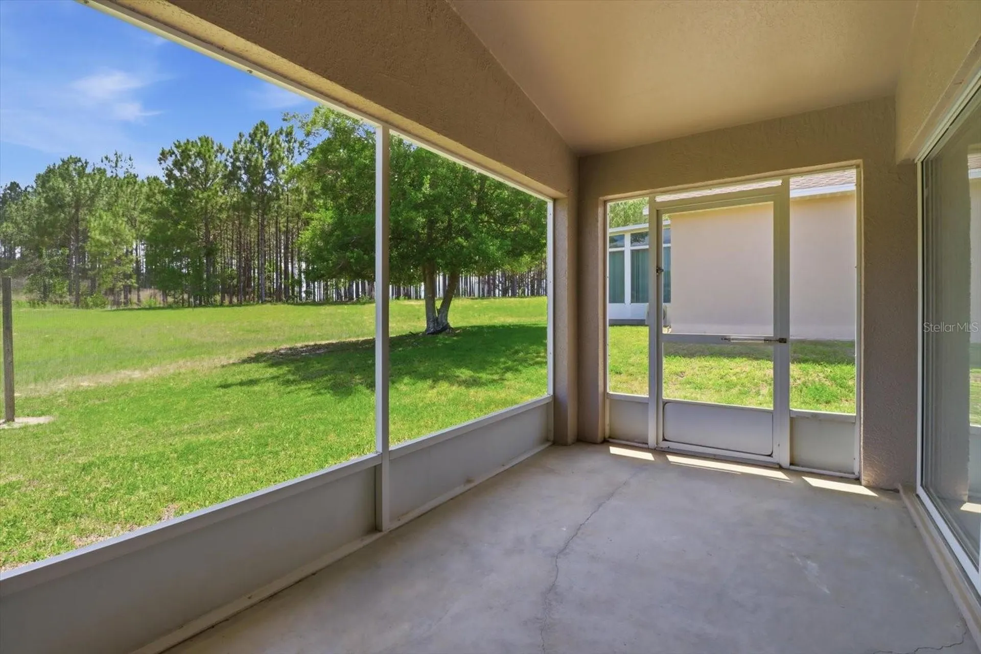 826 W Cockatiel Loop Hernando FL 34442