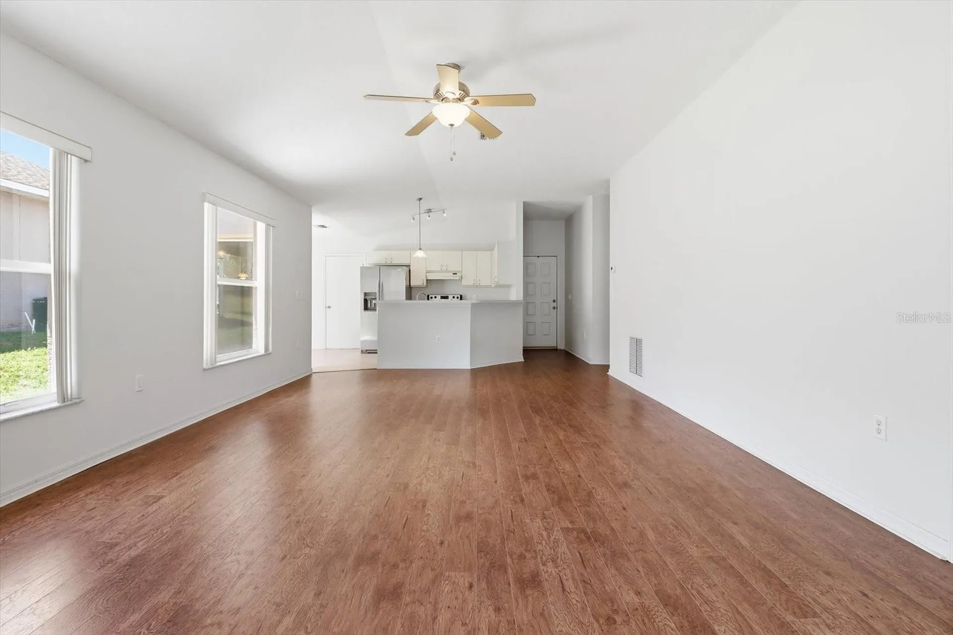 826 W Cockatiel Loop Hernando FL 34442