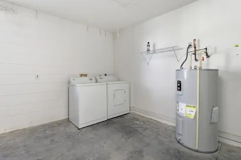 826 W Cockatiel Loop Hernando FL 34442