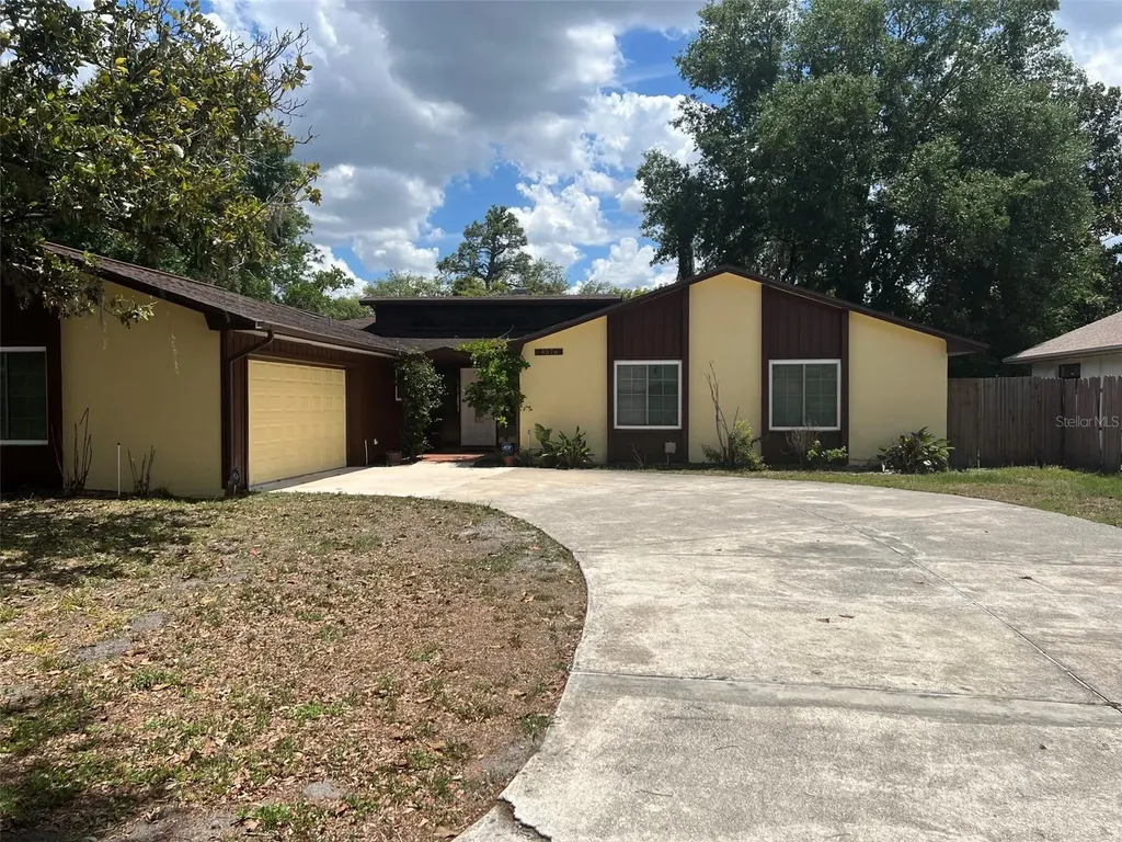 4576 North Lane Orlando FL 32808