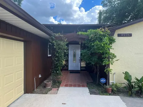 4576 North Lane Orlando FL 32808