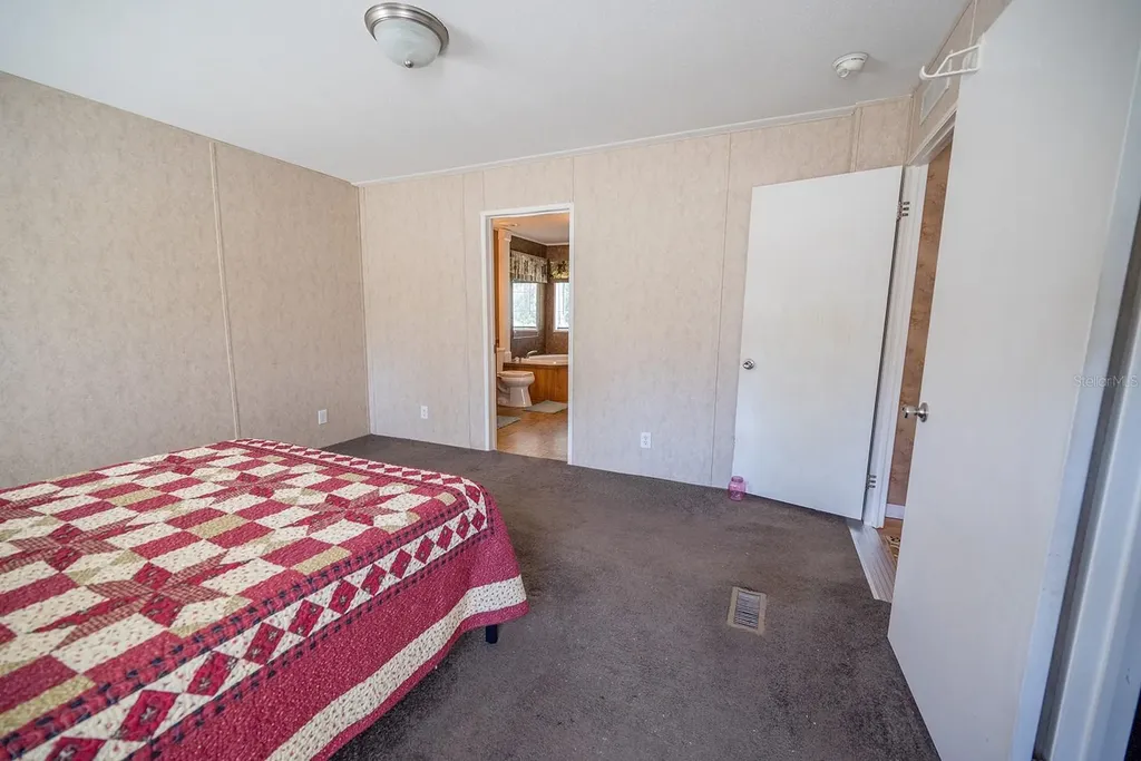 21800 SW 15th Avenue Newberry FL 32669