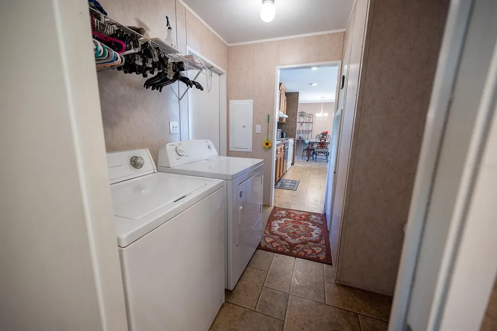 21800 SW 15th Avenue Newberry FL 32669