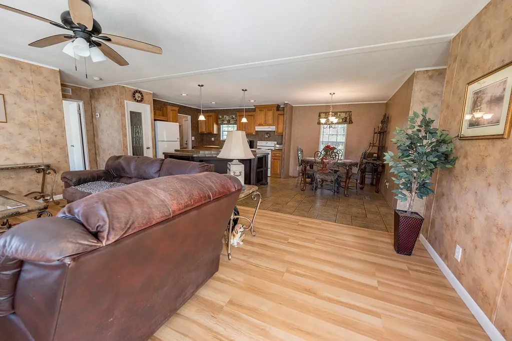 21800 SW 15th Avenue Newberry FL 32669