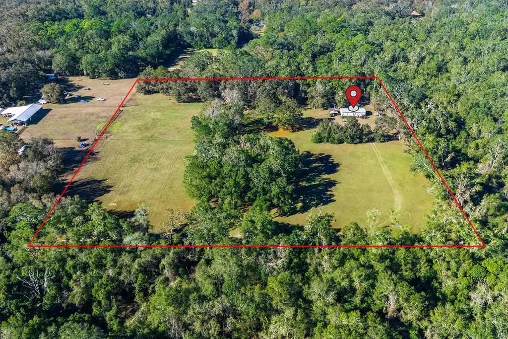 21800 SW 15th Avenue Newberry FL 32669