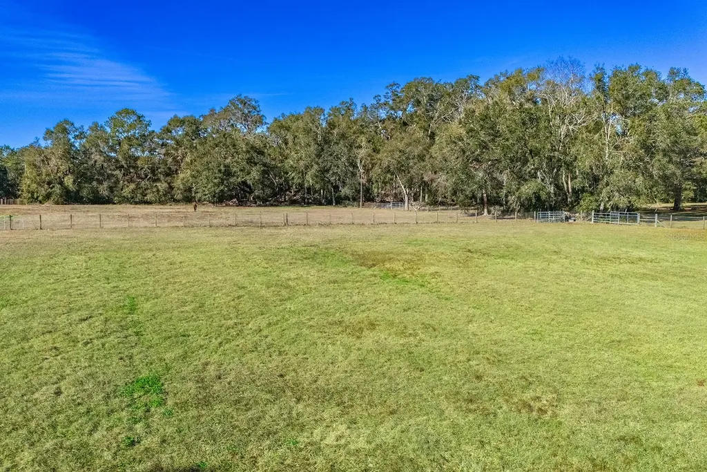 21800 SW 15th Avenue Newberry FL 32669