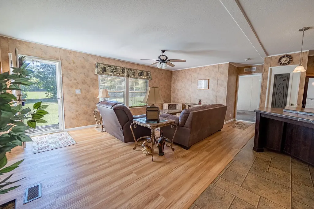 21800 SW 15th Avenue Newberry FL 32669