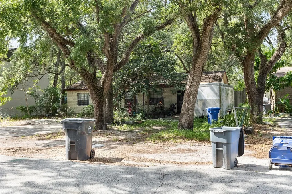1210 E 140th Avenue Tampa FL 33613