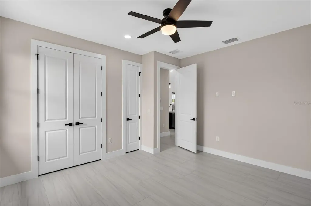 819 SW 16th Terrace Cape Coral FL 33991