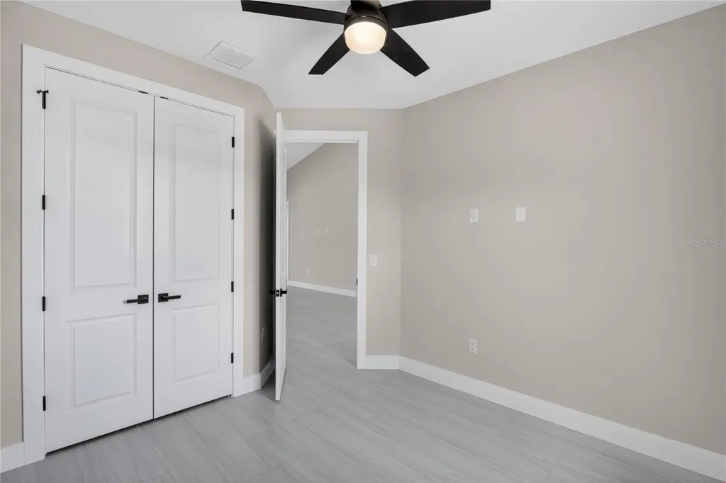819 SW 16th Terrace Cape Coral FL 33991