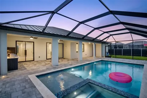 819 SW 16th Terrace Cape Coral FL 33991