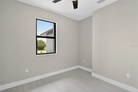 819 SW 16th Terrace Cape Coral FL 33991
