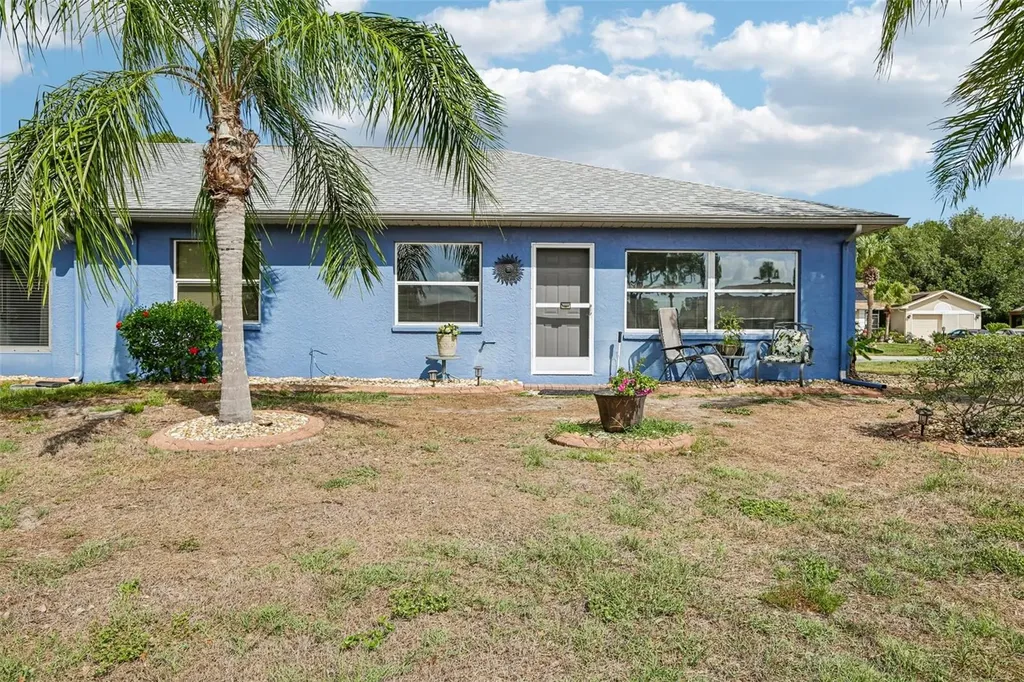 1925 Grand Cypress Lane Sun City Center FL 33573