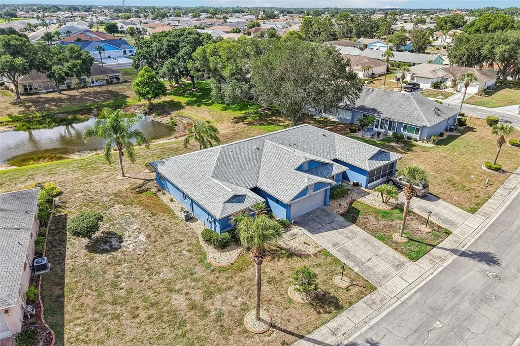 1925 Grand Cypress Lane Sun City Center FL 33573