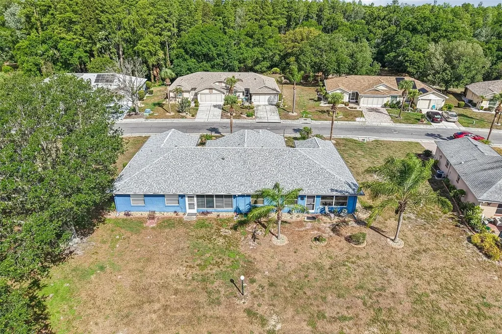 1925 Grand Cypress Lane Sun City Center FL 33573