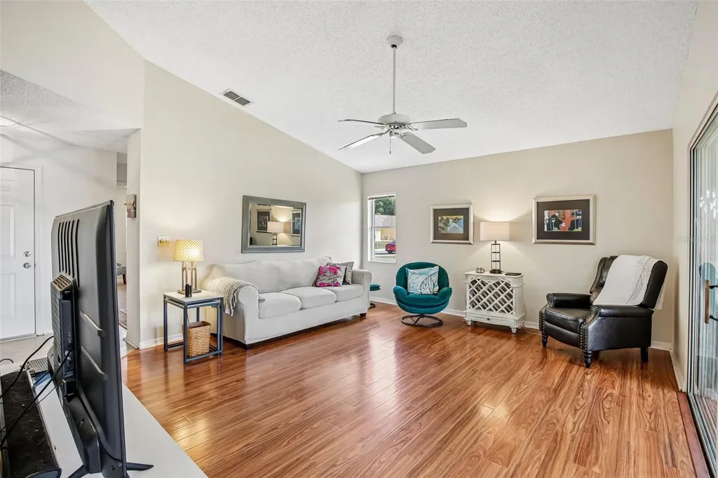 1925 Grand Cypress Lane Sun City Center FL 33573