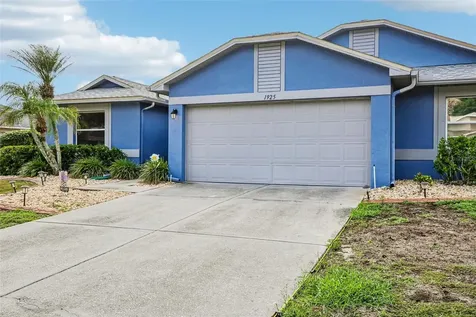 1925 Grand Cypress Lane Sun City Center FL 33573