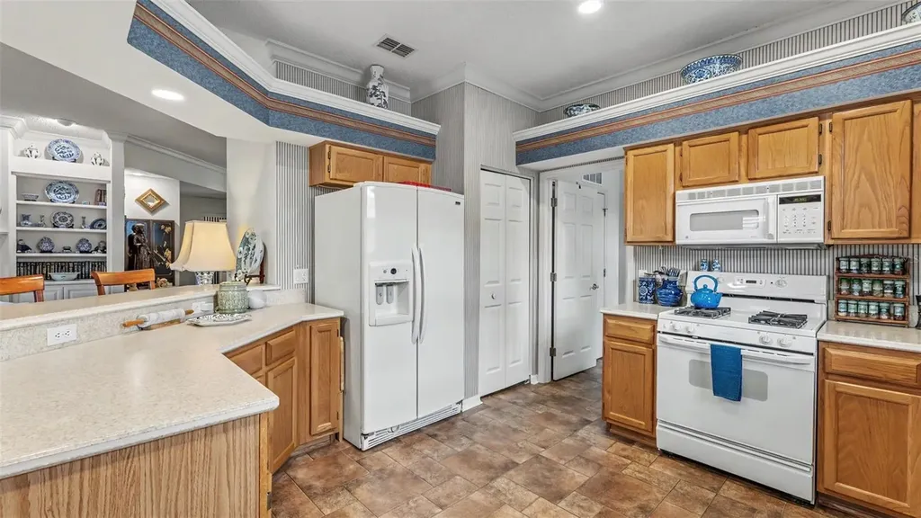 6257 Silver Lakes Drive W Lakeland FL 33810