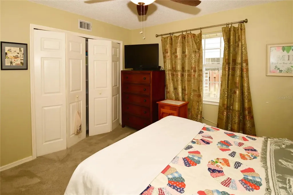 7519 Harbor View Way Seminole FL 33776