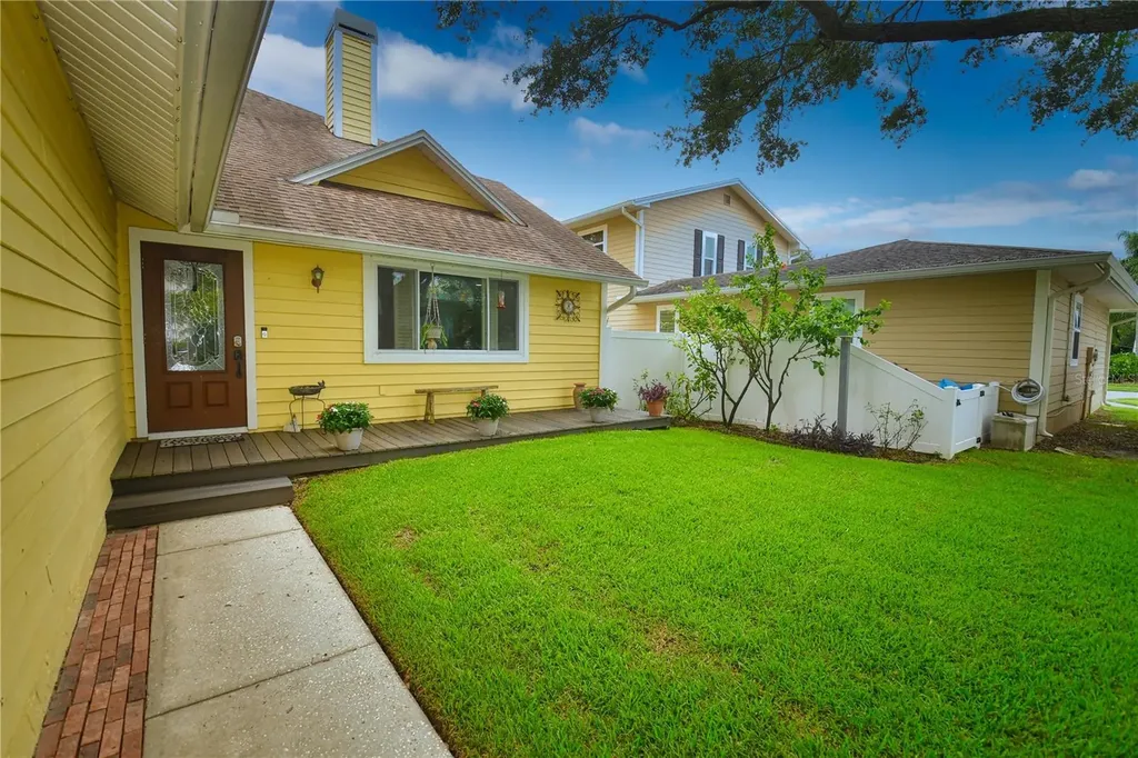 7519 Harbor View Way Seminole FL 33776