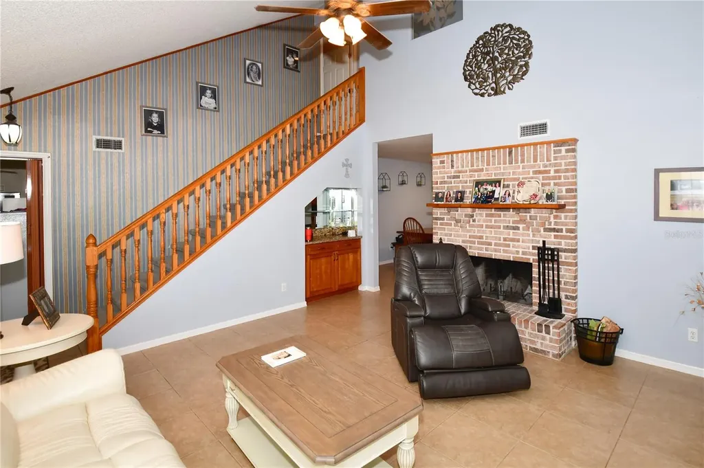 7519 Harbor View Way Seminole FL 33776
