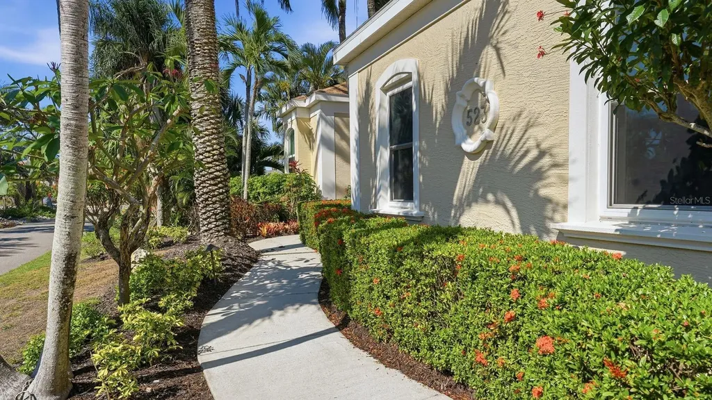 523 Juan Anasco Drive Longboat Key FL 34228