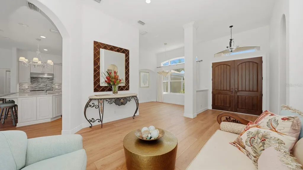 523 Juan Anasco Drive Longboat Key FL 34228