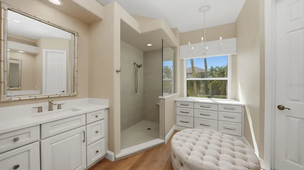 523 Juan Anasco Drive Longboat Key FL 34228